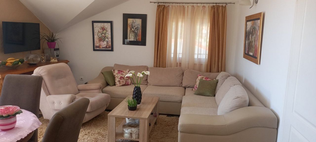 Квартира в Тивате, Черногория, 100 м² - фото 4