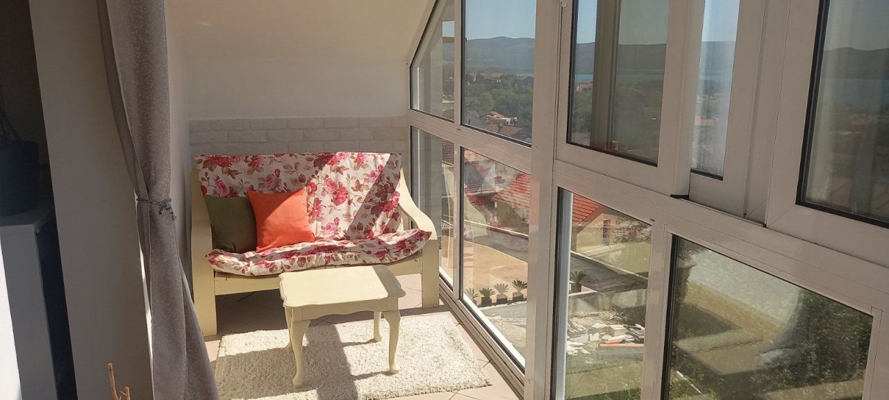 Квартира в Тивате, Черногория, 100 м² - фото 9