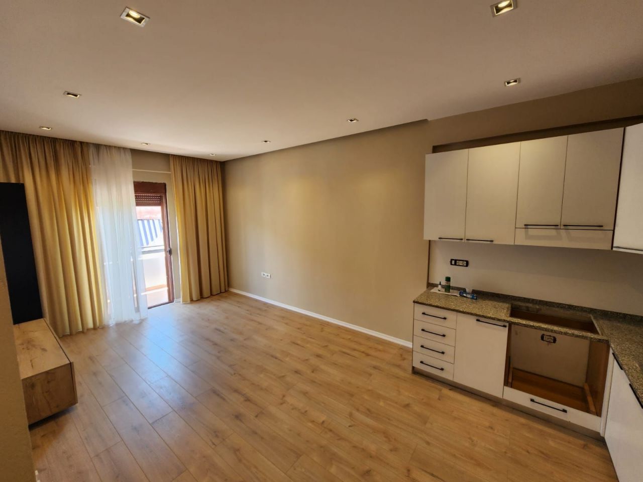 Квартира в Дурресе, Албания, 72 м² - фото 12