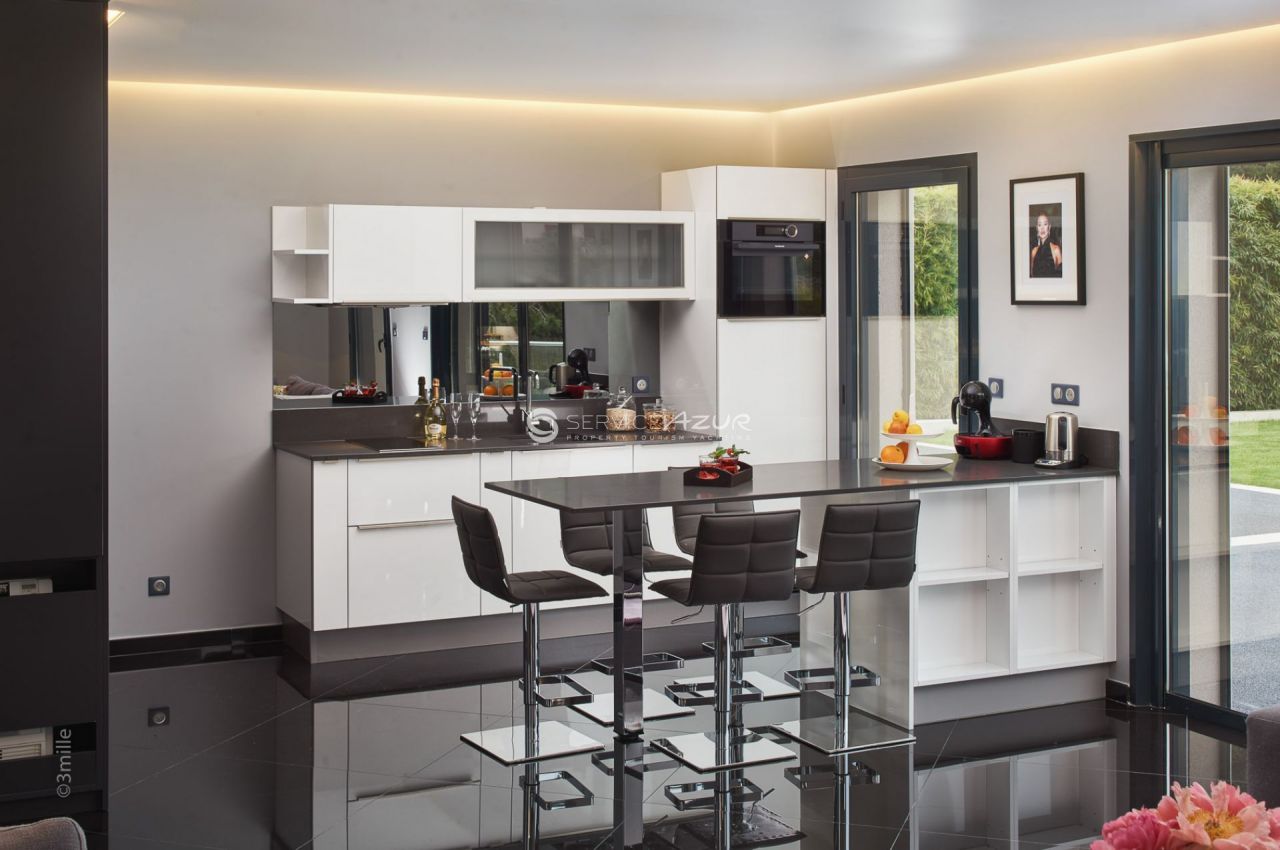 Вилла в Каннах, Франция, 600 м² - фото 6