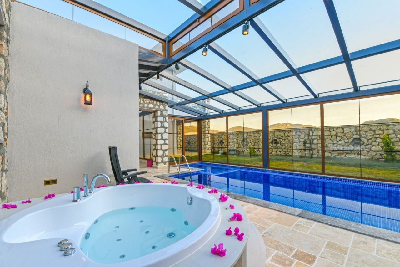 Вилла в Каше, Турция, 220 м² - фото 1