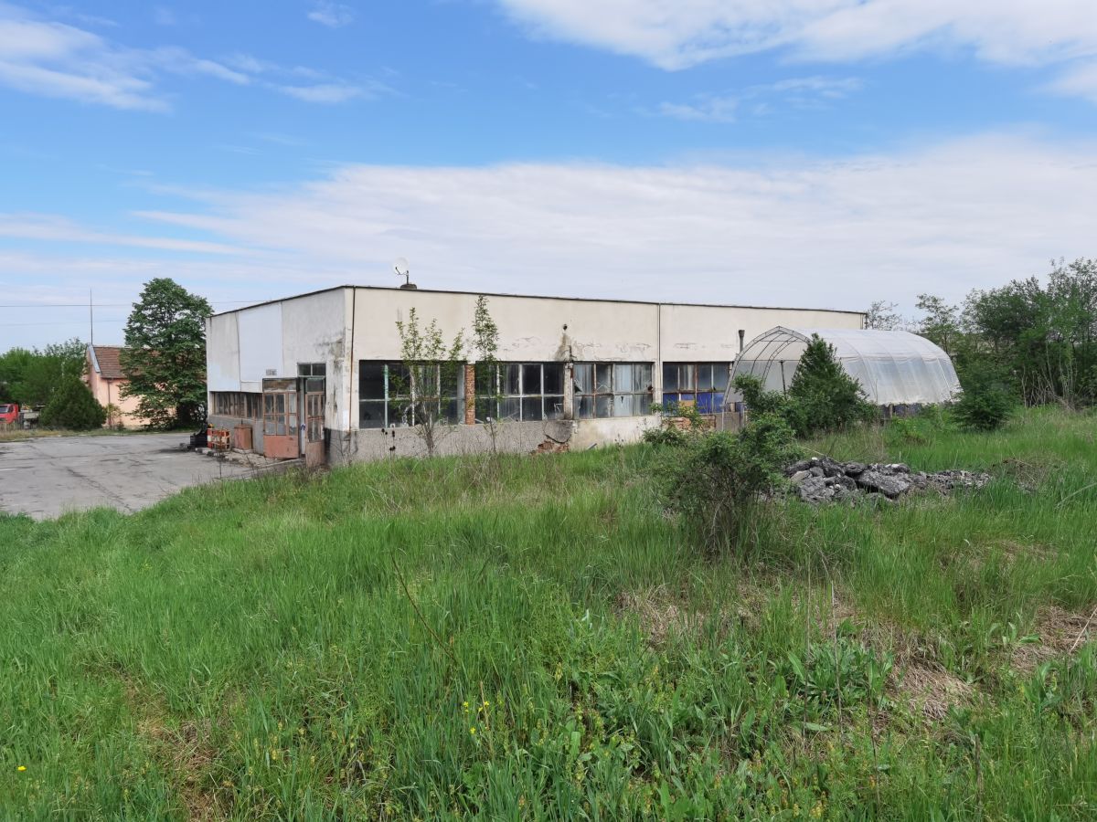 Коммерческая недвижимость в Елхово, Болгария, 7 600 м² - фото 8