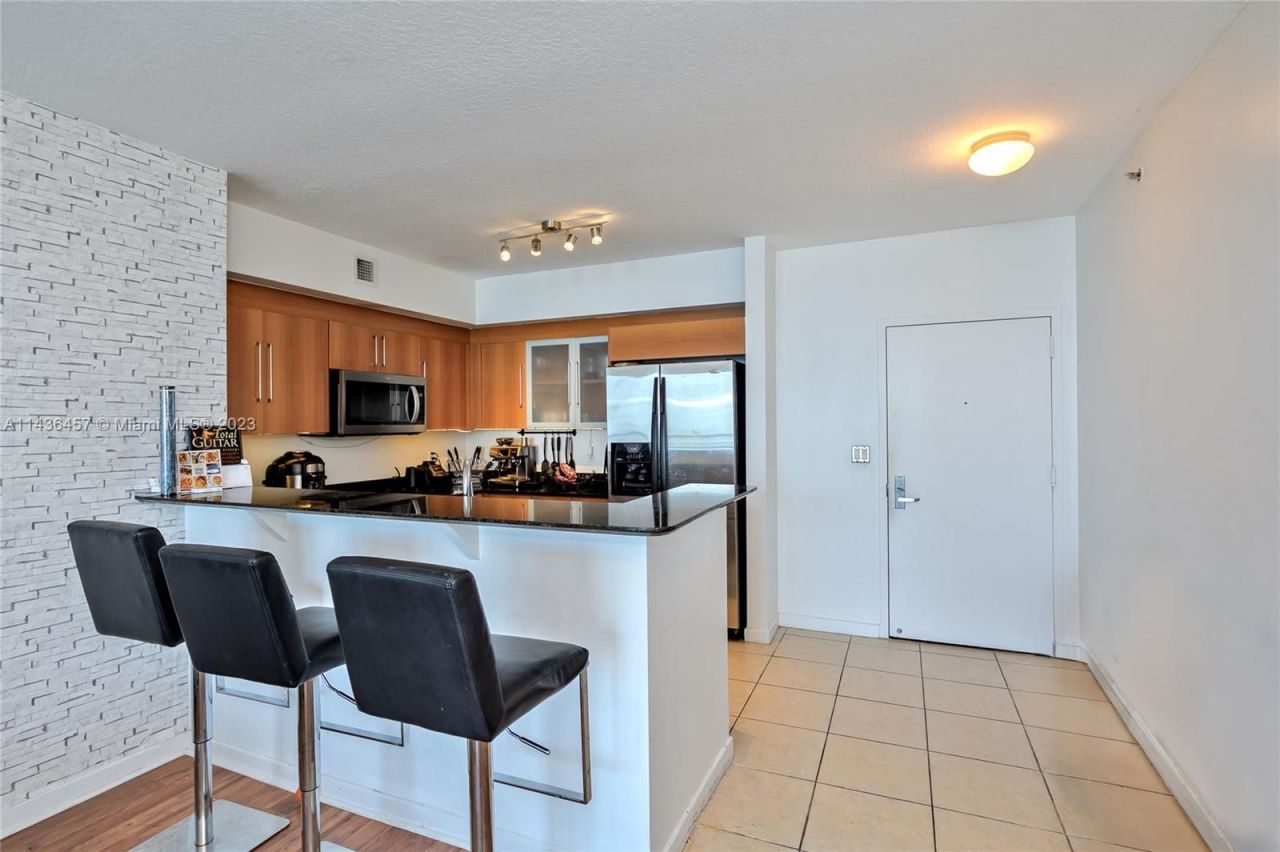 Квартира в Майами, США, 110 м² - фото 4