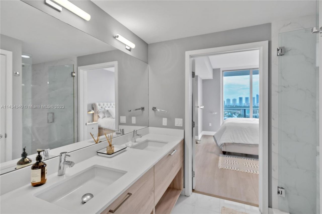 Квартира в Майами, США, 110 м² - фото 14