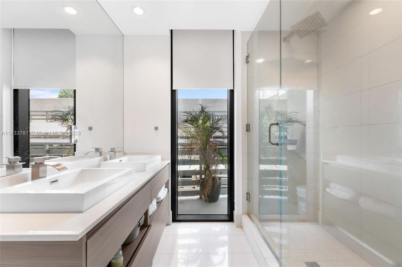 Квартира в Майами, США, 120 м² - фото 12