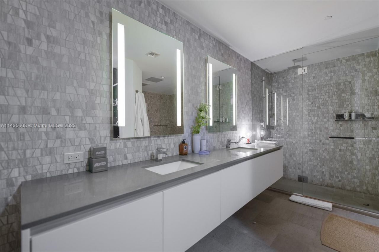 Квартира в Майами, США, 130 м² - фото 12