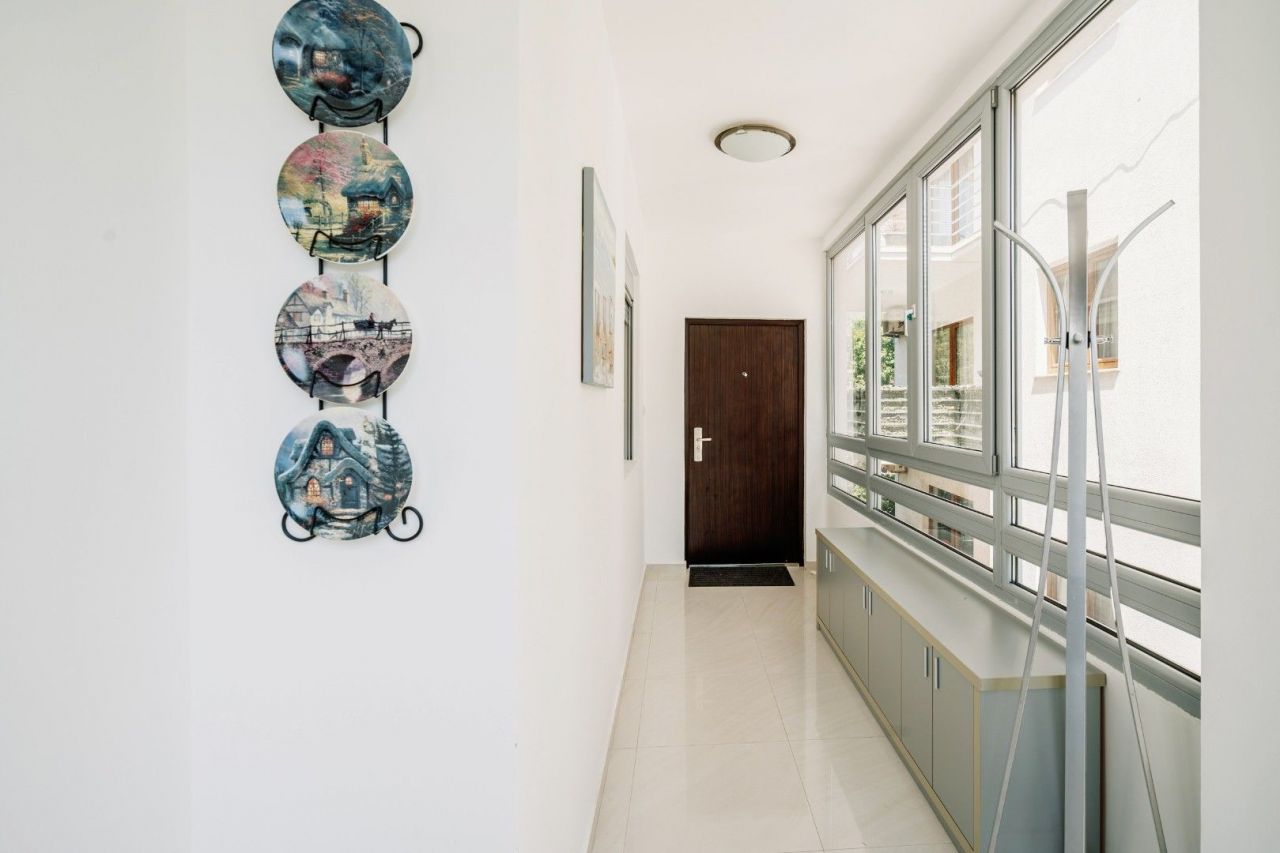 Квартира в Будве, Черногория, 76 м² - фото 5