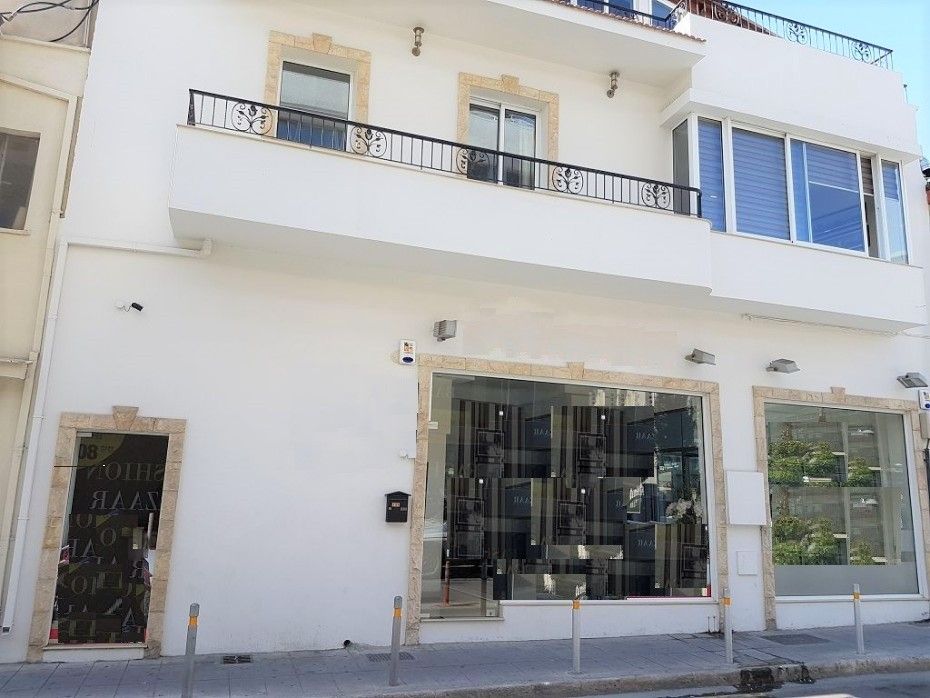 Коммерческая недвижимость в Лимасоле, Кипр, 155 м2 - фото 1