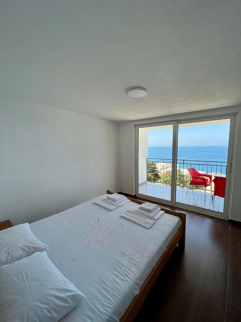 Отель, гостиница в Добра Воде, Черногория, 1 200 м² - фото 14