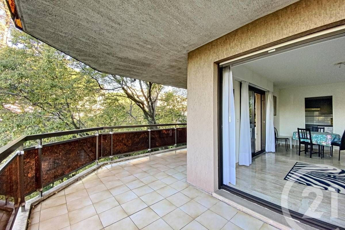 Апартаменты в Каннах, Франция, 87 м² - фото 1