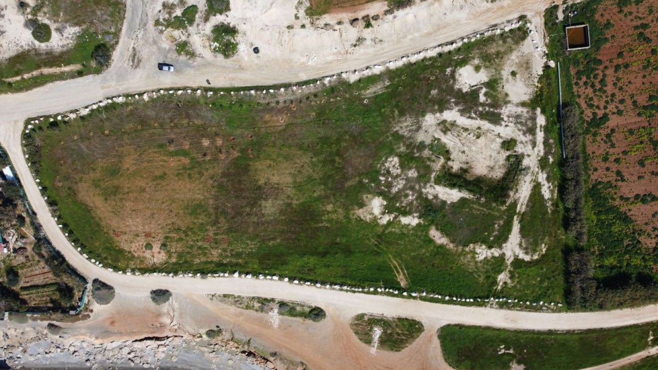 Земля в Ларнаке, Кипр, 9 996 м2 - фото 1