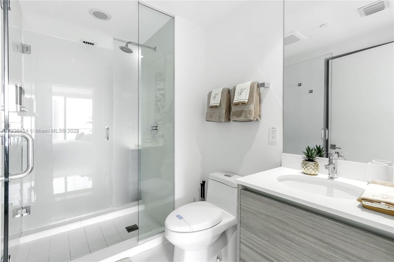 Квартира в Майами, США, 70 м² - фото 14