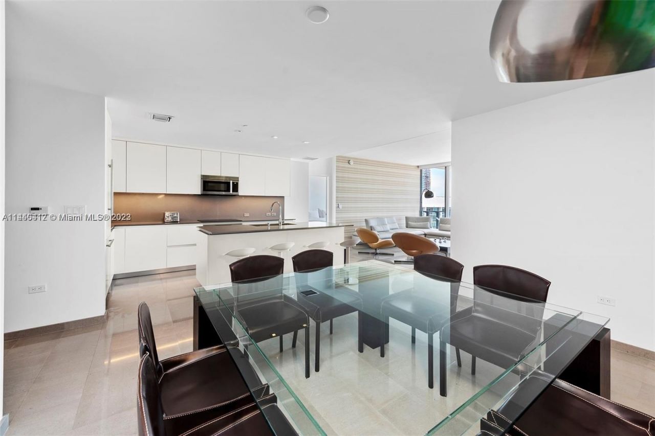 Квартира в Майами, США, 180 м² - фото 13