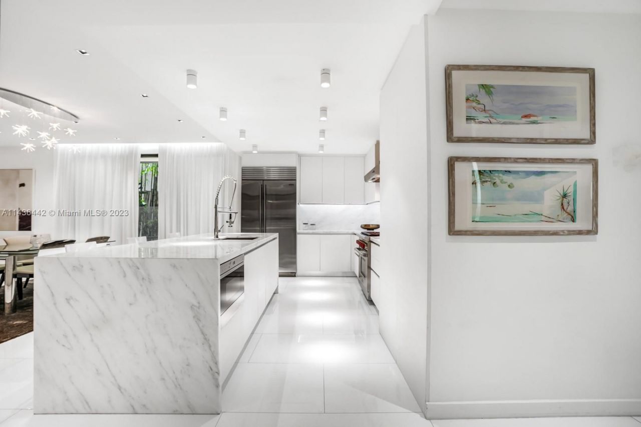 Таунхаус в Майами, США, 2 015 м² - фото 4