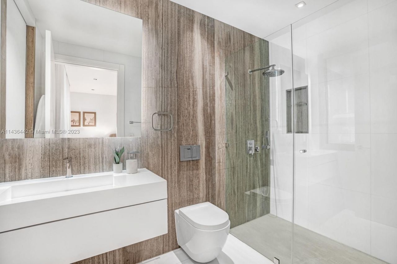 Таунхаус в Майами, США, 2 015 м² - фото 14