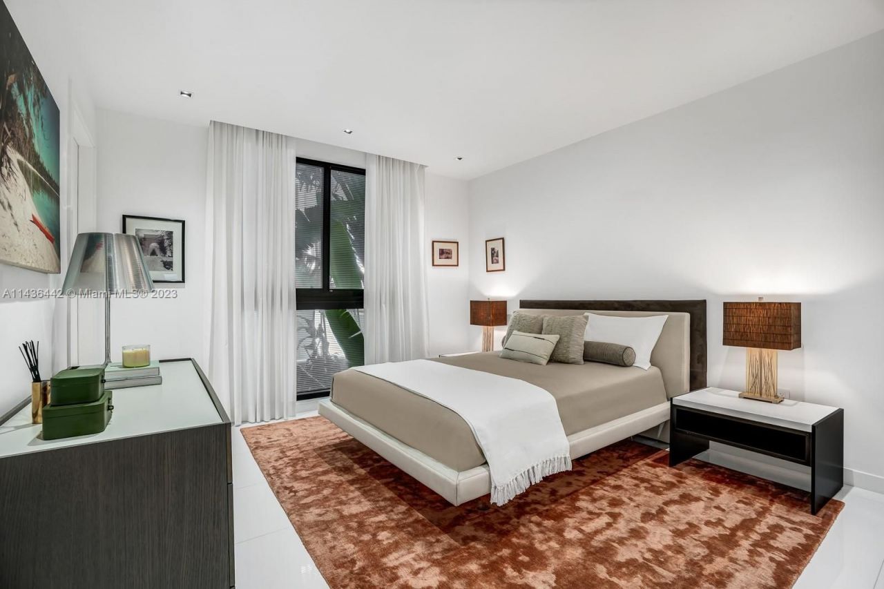 Таунхаус в Майами, США, 2 015 м² - фото 11