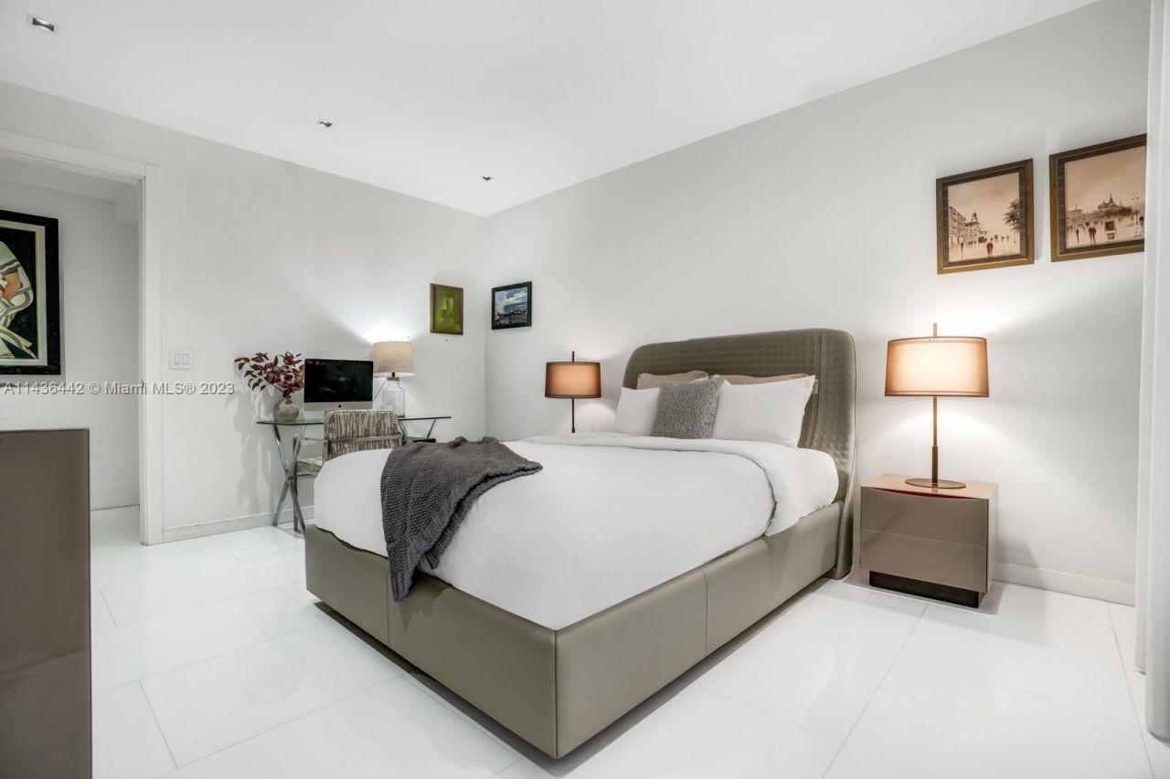 Таунхаус в Майами, США, 2 015 м² - фото 13