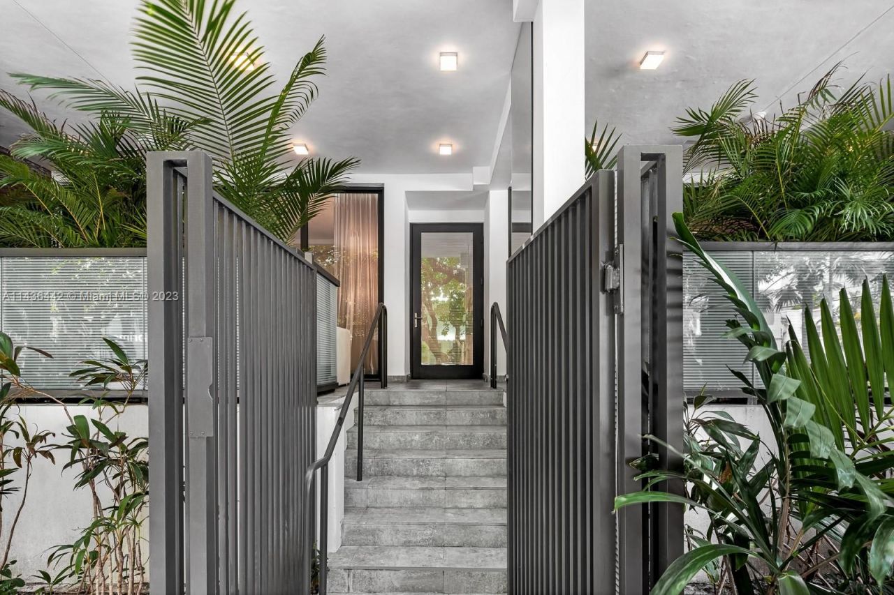 Таунхаус в Майами, США, 2 015 м² - фото 15