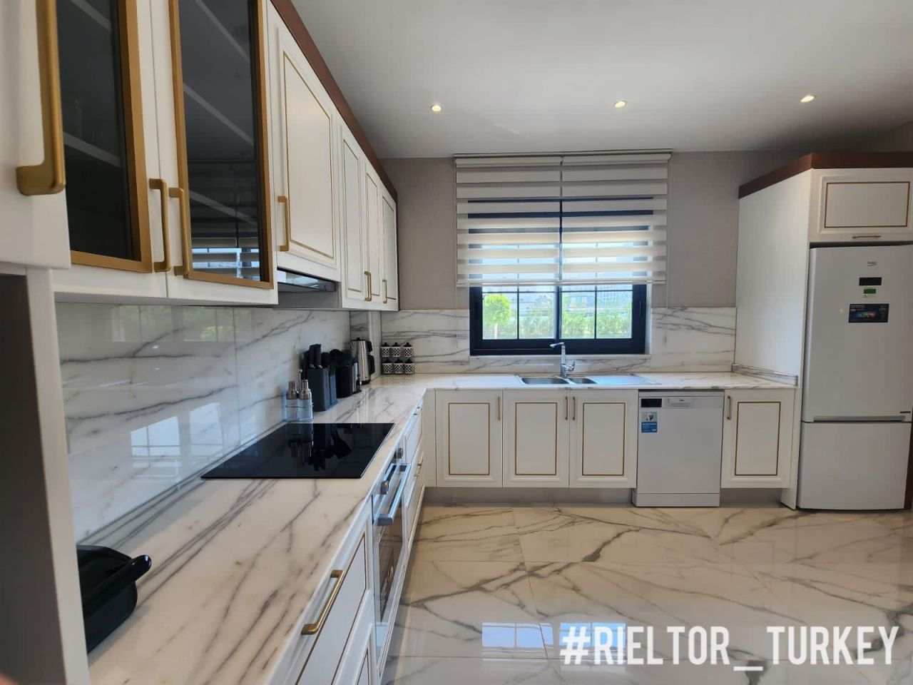 Вилла в Белеке, Турция, 280 м² - фото 2