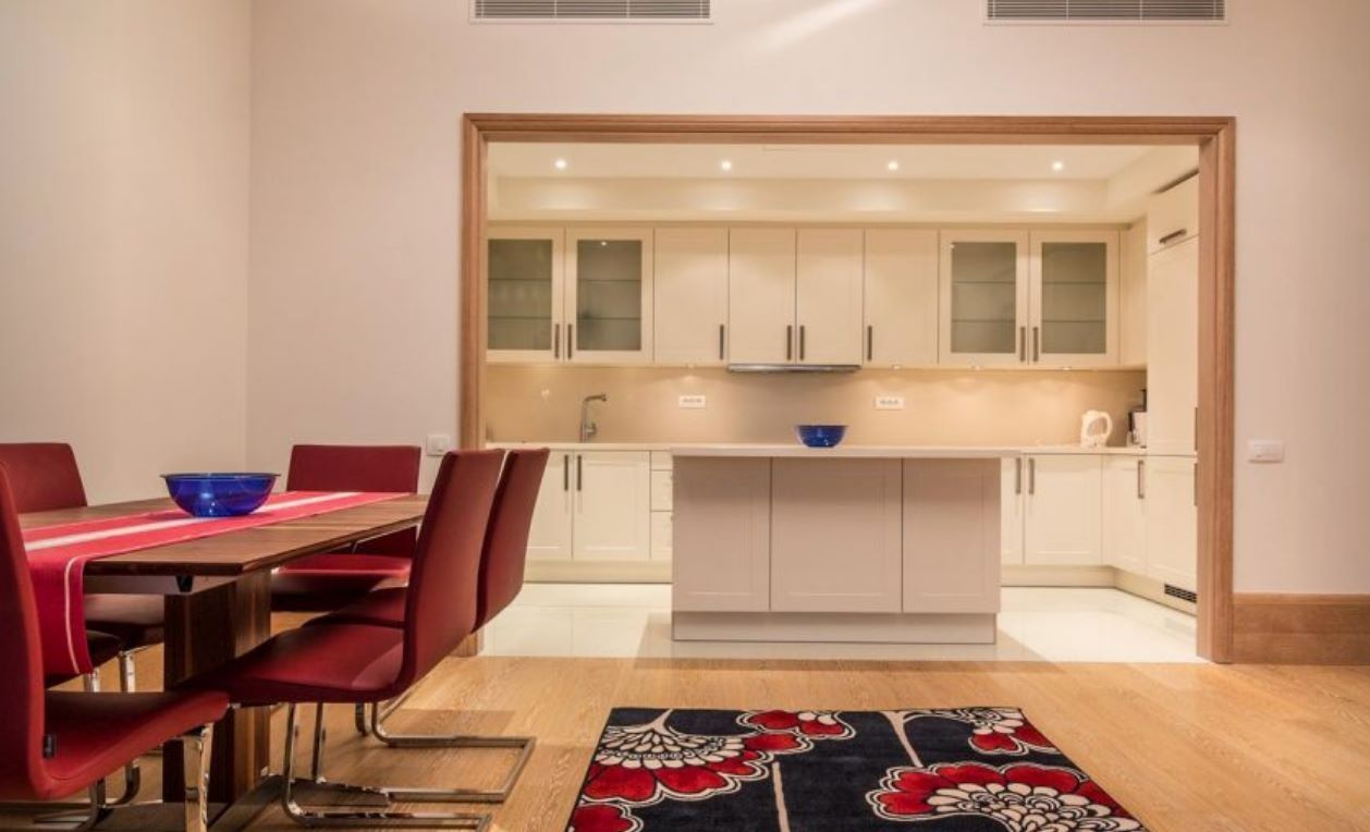 Квартира в Тивате, Черногория, 135 м² - фото 10