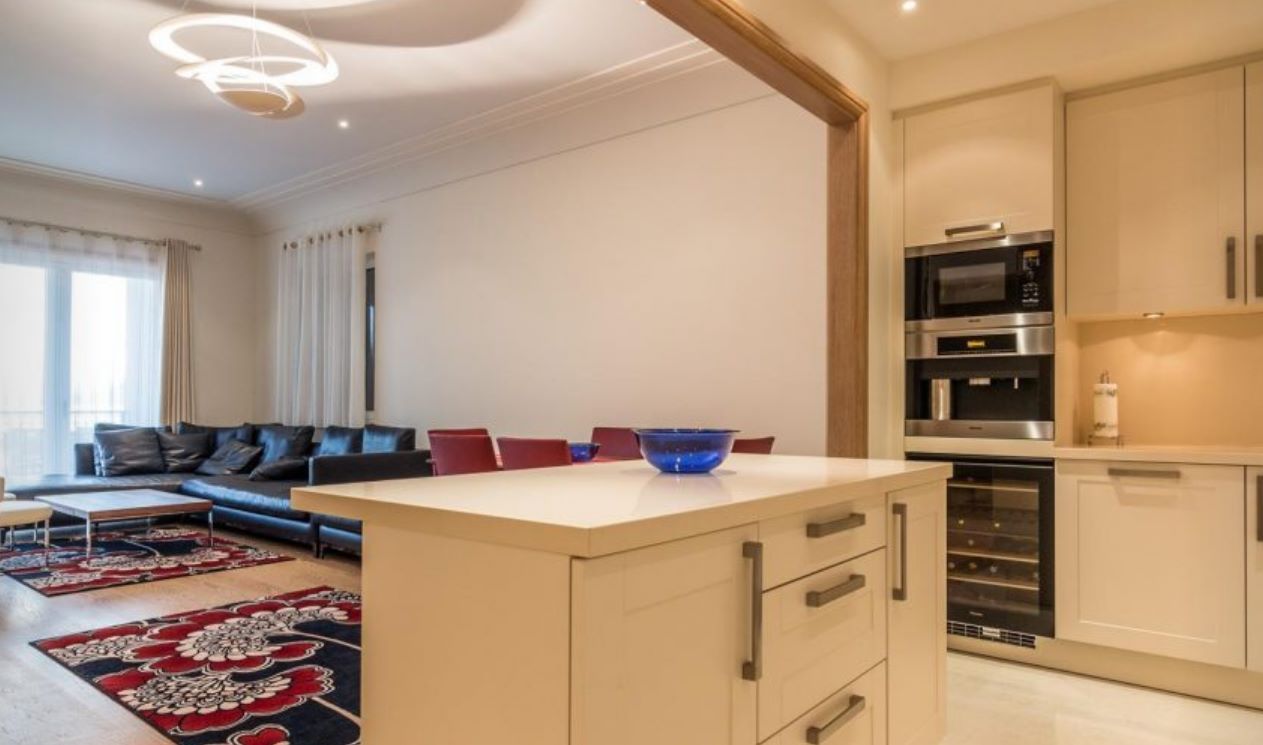 Квартира в Тивате, Черногория, 135 м² - фото 14