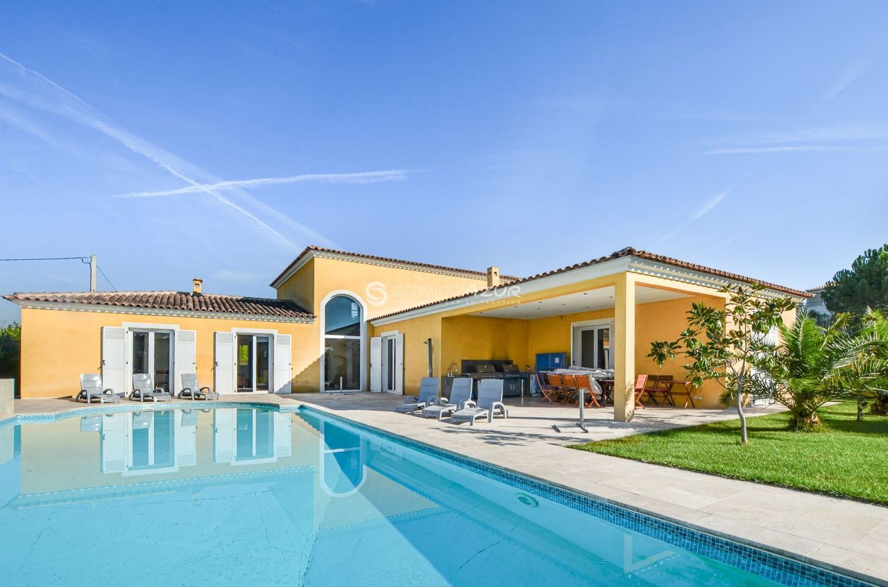 Вилла в Мужене, Франция, 320 м² - фото 2