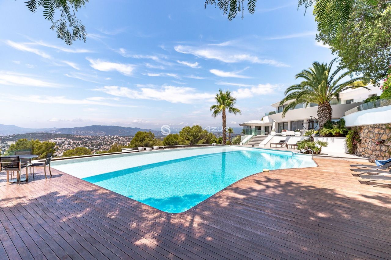 Вилла в Каннах, Франция, 2 000 м² - фото 2