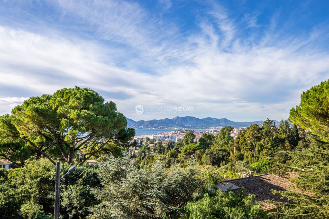 Вилла в Каннах, Франция, 1 300 м² - фото 3