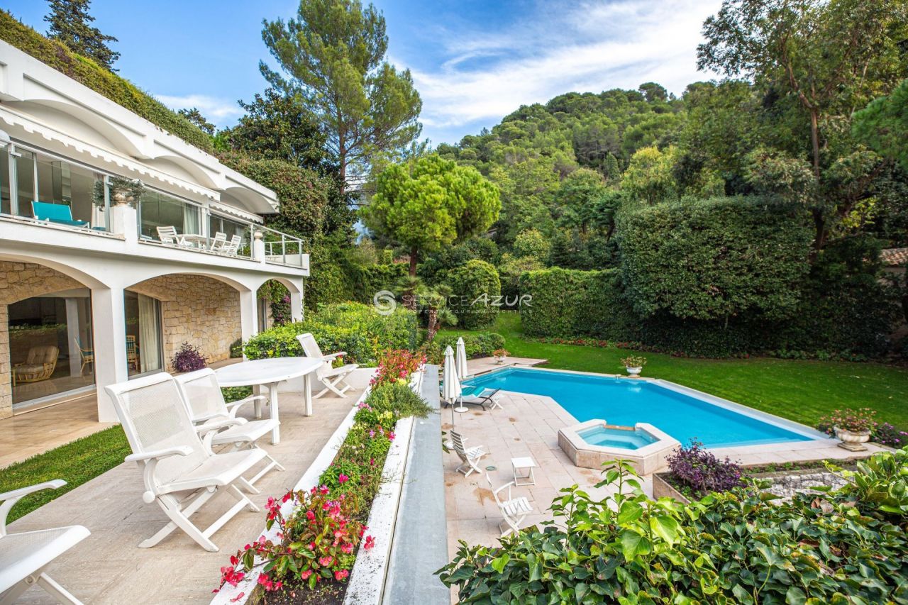 Вилла в Каннах, Франция, 1 300 м² - фото 4