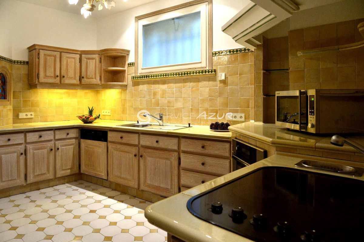 Вилла в Жуан-ле-Пен, Франция, 450 м² - фото 6