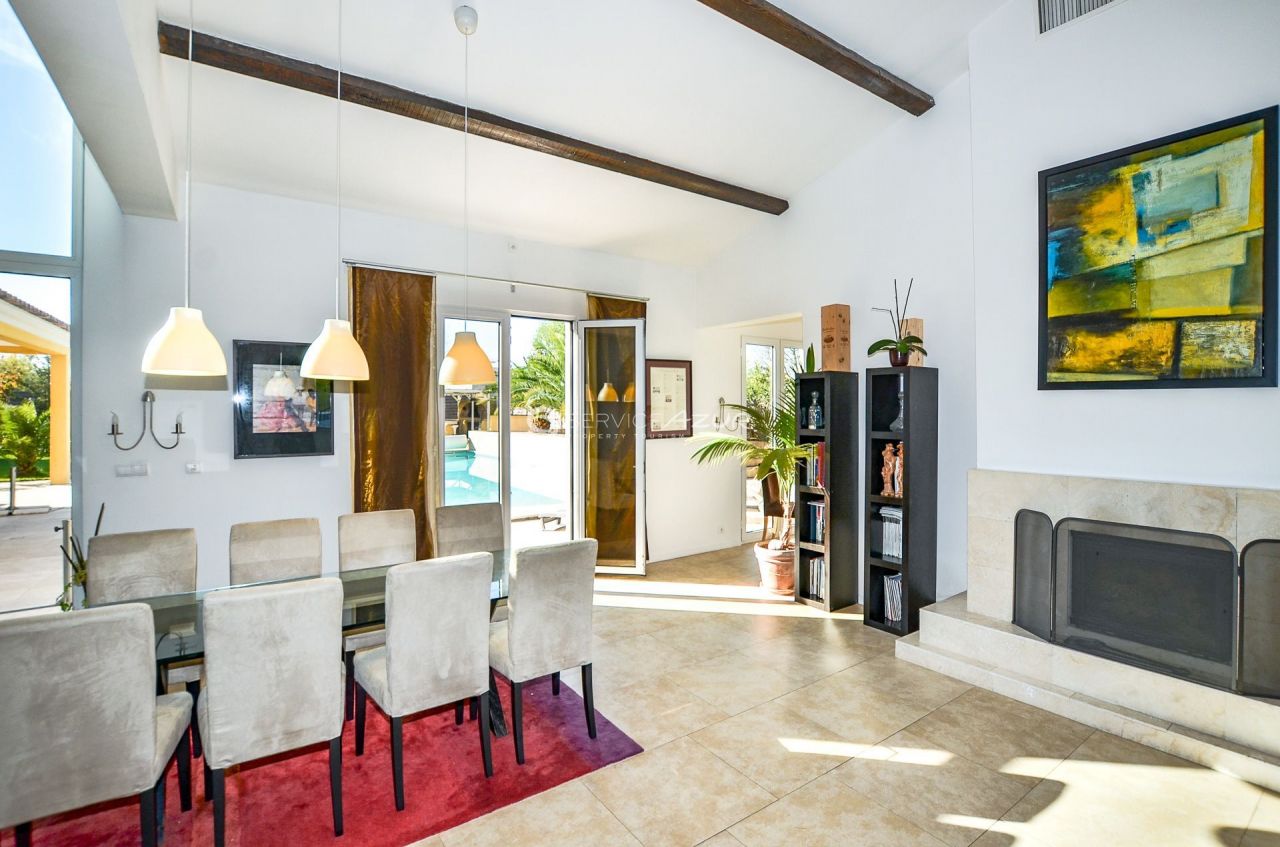 Вилла в Мужене, Франция, 320 м² - фото 6