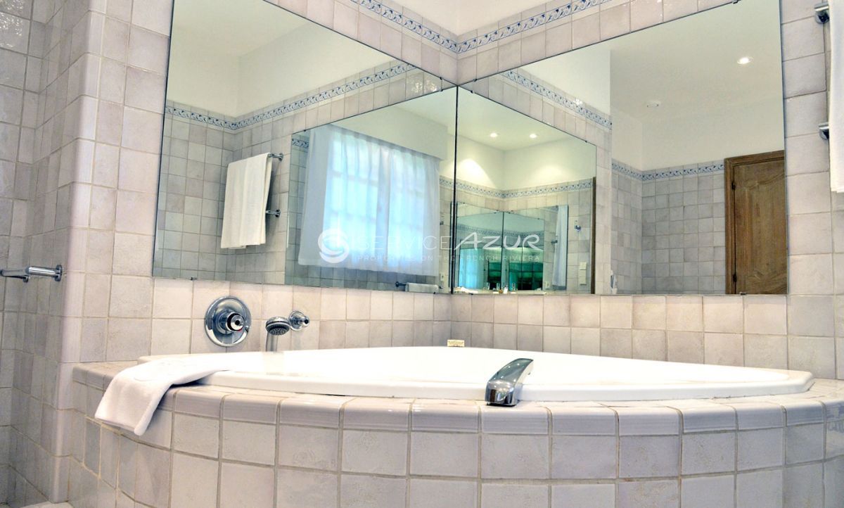 Вилла в Жуан-ле-Пен, Франция, 450 м² - фото 9