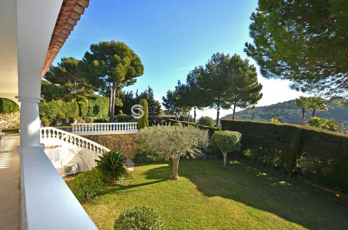 Вилла в Каннах, Франция, 300 м² - фото 9