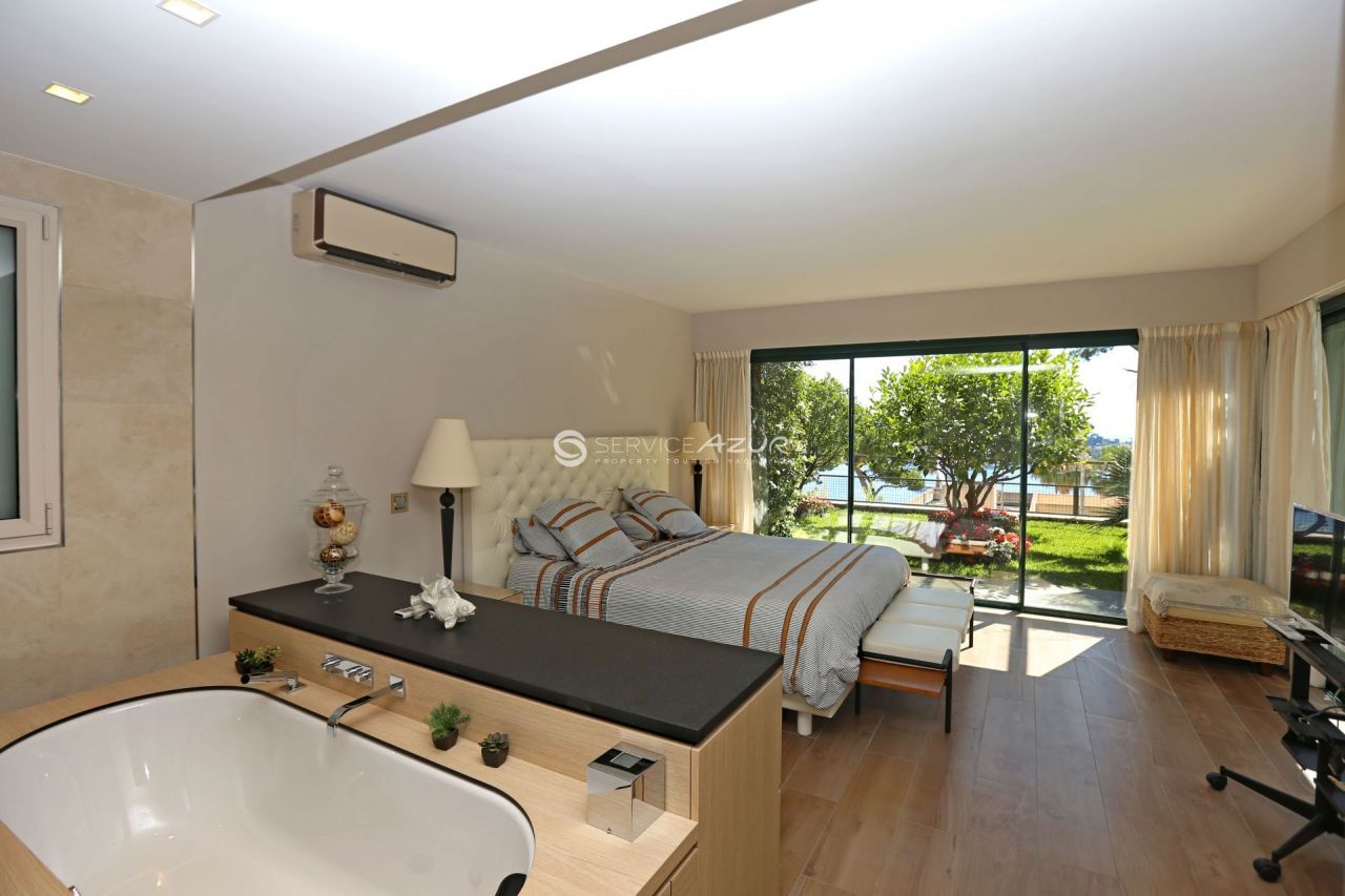 Вилла в Ницце, Франция, 200 м² - фото 9