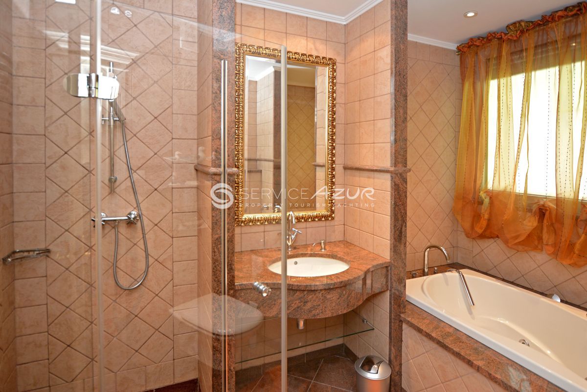 Вилла в Каннах, Франция, 360 м² - фото 10