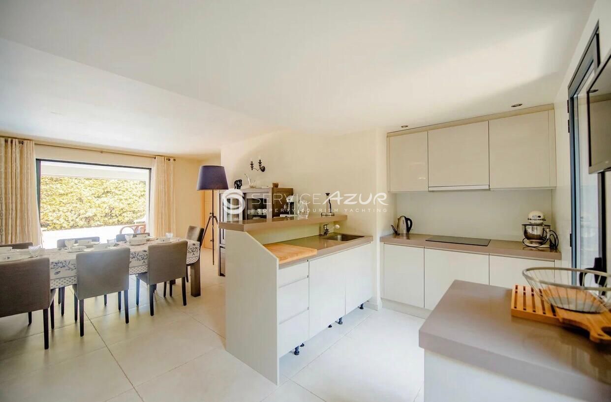 Вилла в Антибе, Франция, 200 м² - фото 11