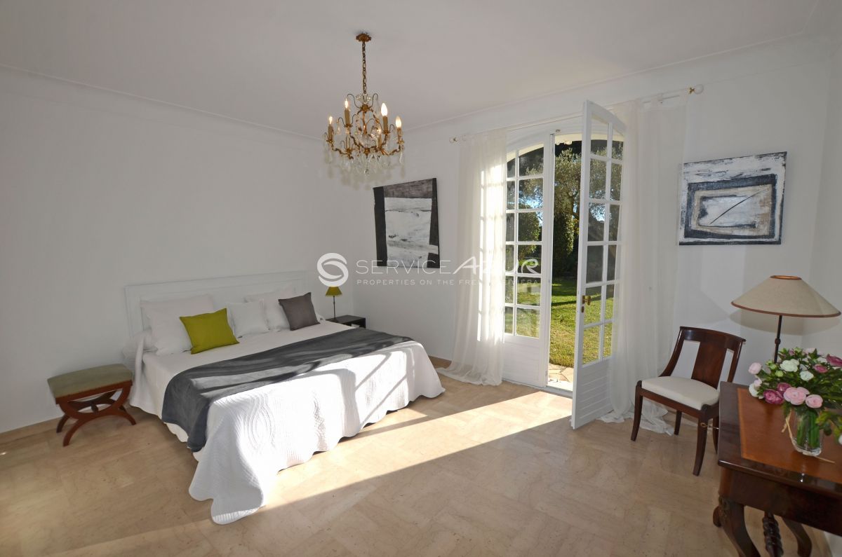 Вилла в Каннах, Франция, 300 м² - фото 12