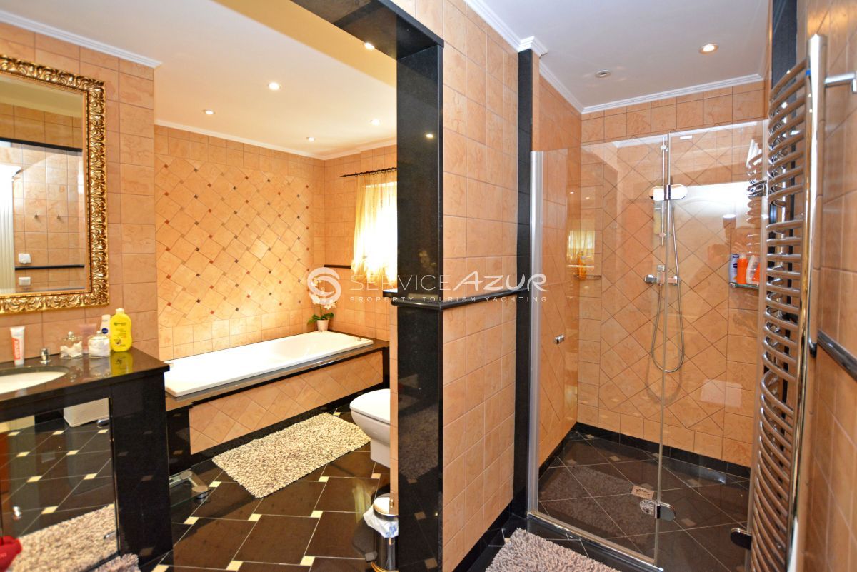 Вилла в Каннах, Франция, 360 м² - фото 13