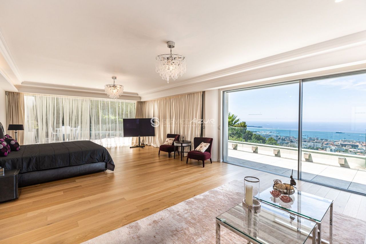 Вилла в Каннах, Франция, 2 000 м² - фото 13