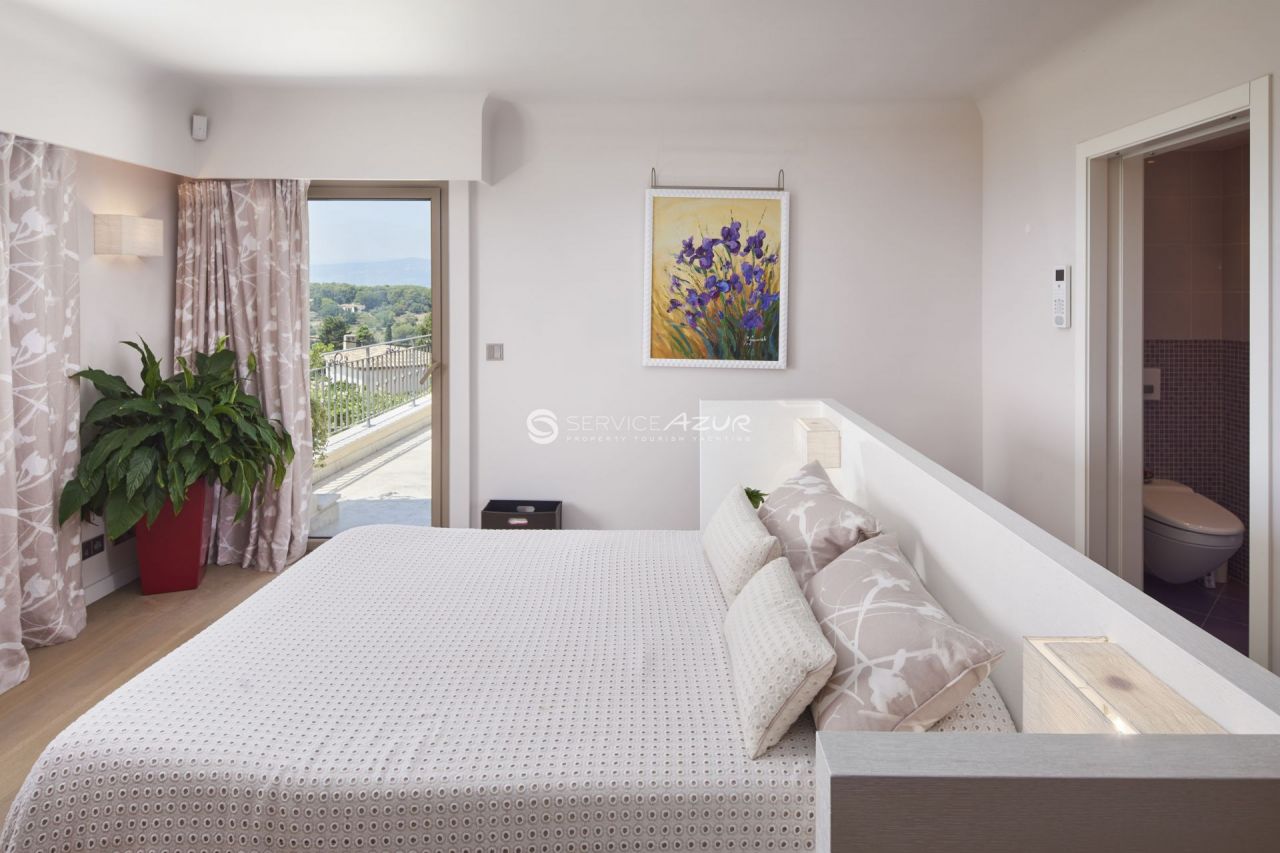 Вилла в Мужене, Франция, 952 м² - фото 13