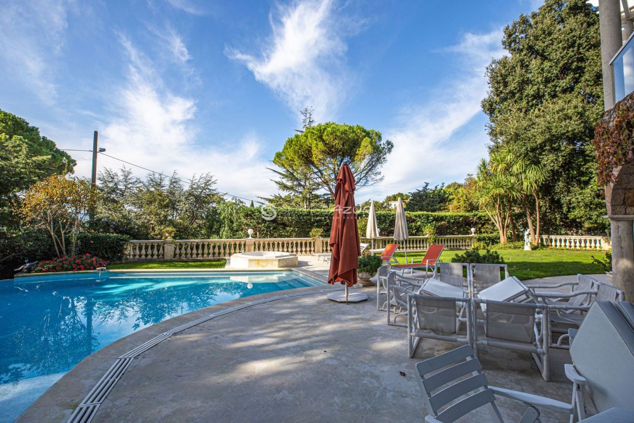 Вилла в Каннах, Франция, 1 300 м² - фото 14