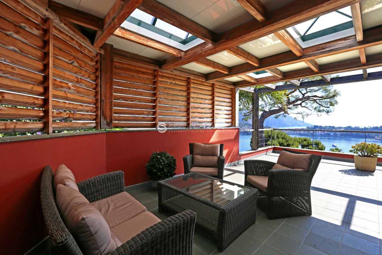 Вилла в Ницце, Франция, 200 м² - фото 15