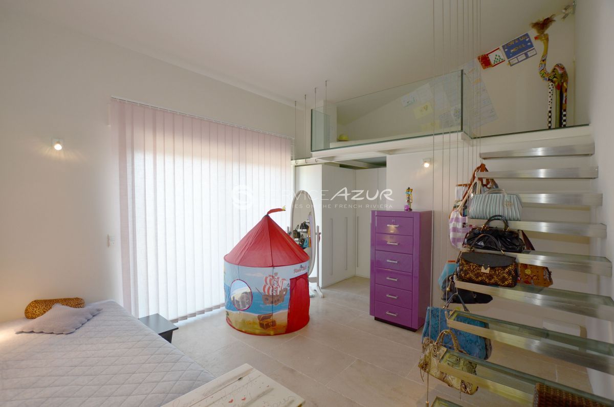 Вилла в Ментоне, Франция, 550 м² - фото 15