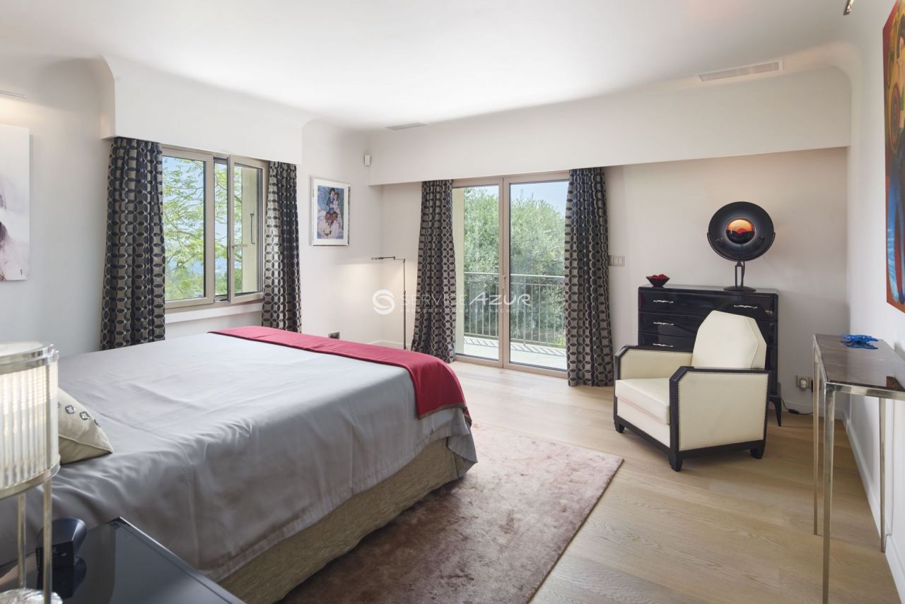 Вилла в Мужене, Франция, 952 м² - фото 15