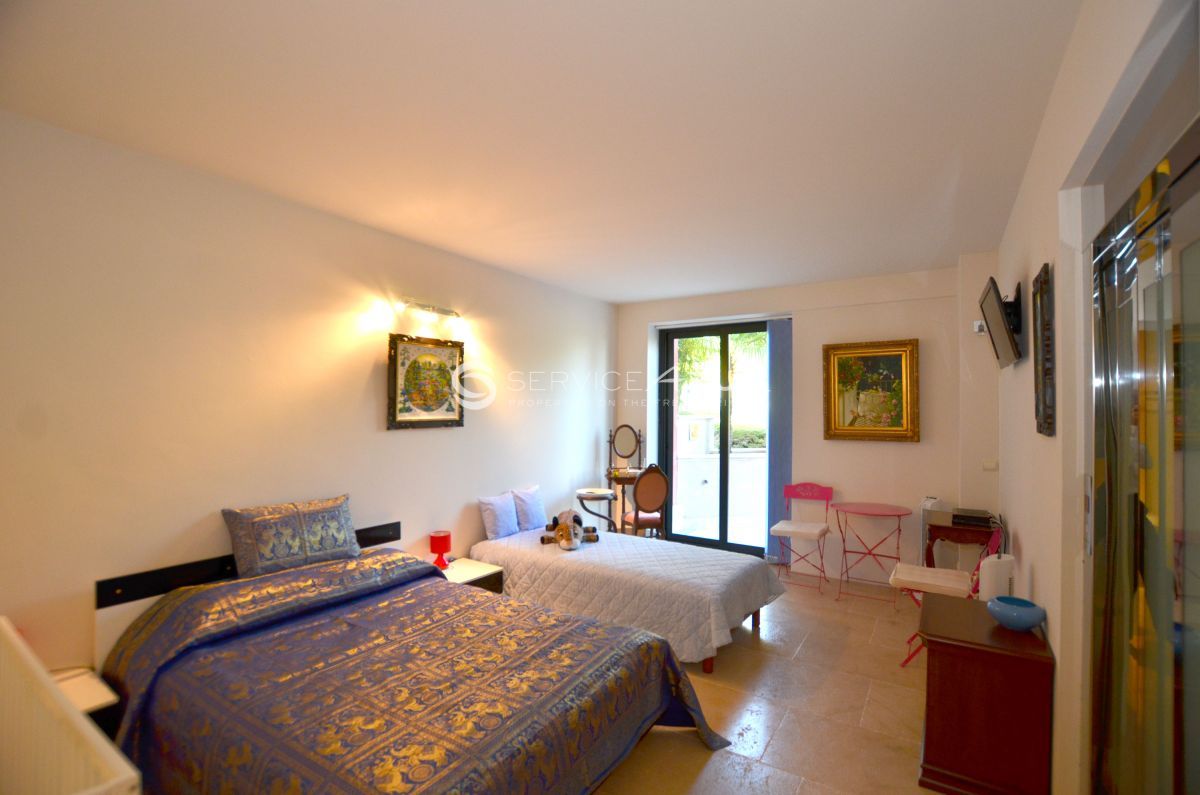 Вилла в Ментоне, Франция, 550 м² - фото 17