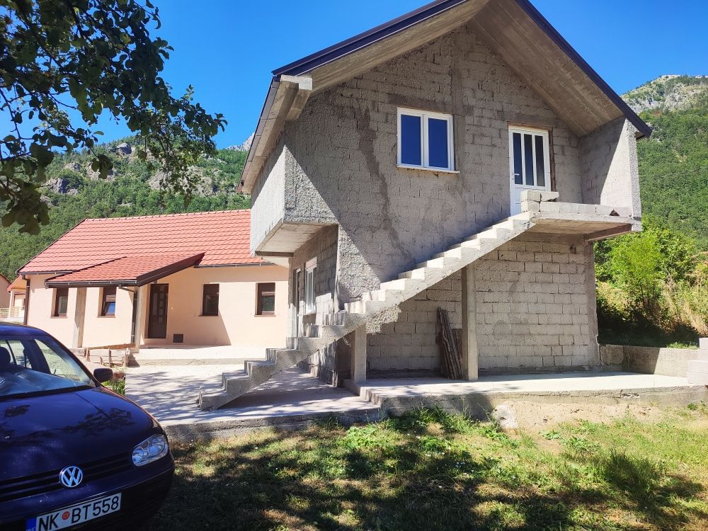 Дом в Никшиче, Черногория, 153 м2 - фото 1