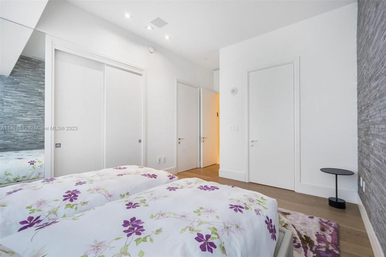 Квартира в Майами, США, 300 м² - фото 13