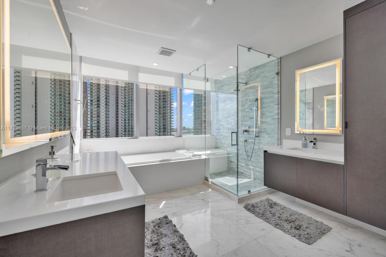 Квартира в Майами, США, 200 м² - фото 15