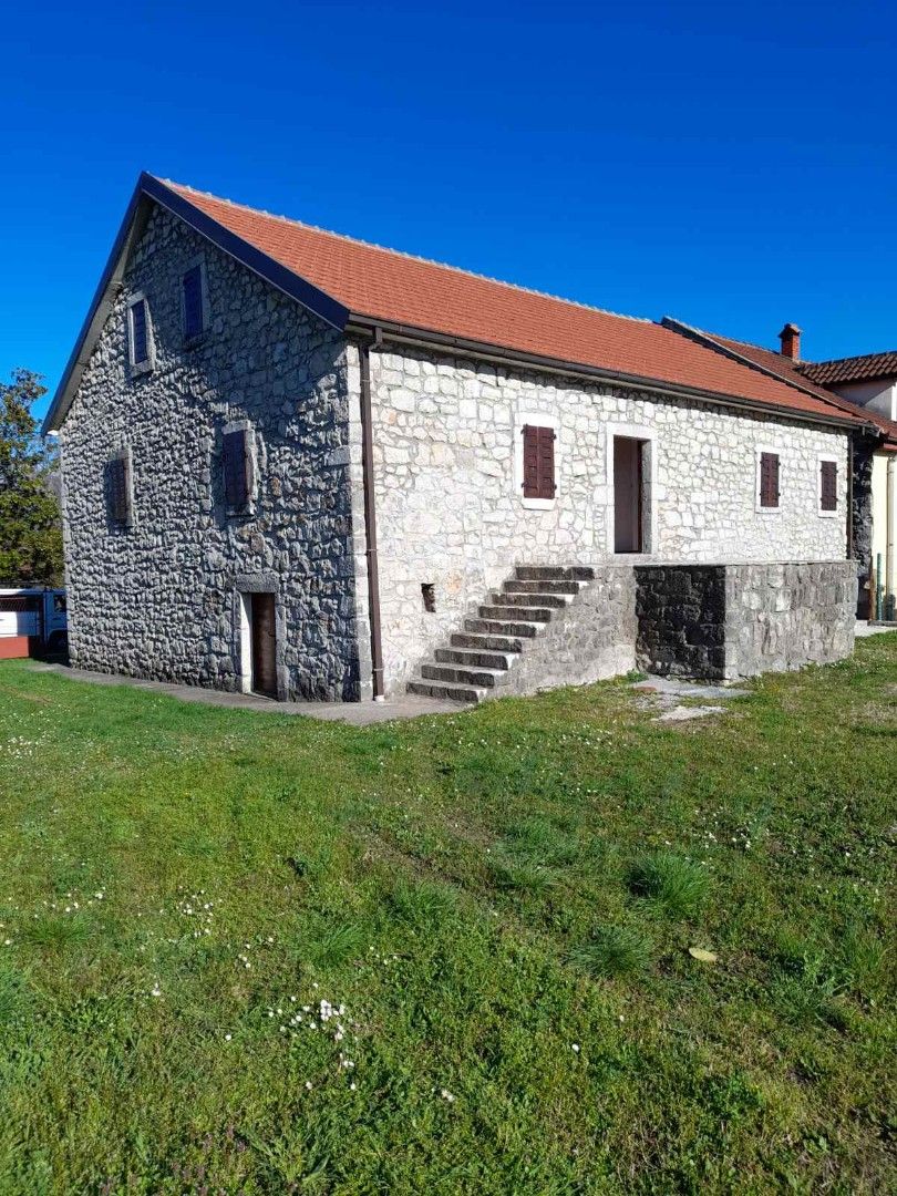Дом в Даниловграде, Черногория, 230 м² - фото 1