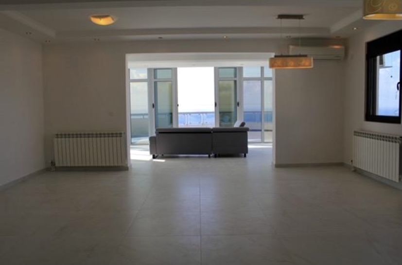 Квартира в Добра Воде, Черногория, 240 м² - фото 8